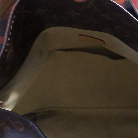 LV Artsy Shoulder bag - Picture 8 of 11